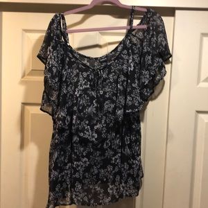 Floral off shoulder top from Torrid size 3.